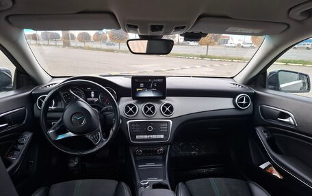 Mercedes-Benz CLA, 2017 год, 2 200 000 рублей, 12 фотография