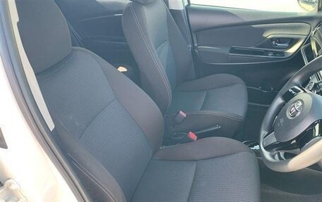 Toyota Vitz, 2020 год, 816 121 рублей, 10 фотография