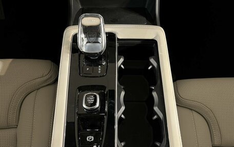 Volvo XC90 II рестайлинг, 2025 год, 12 750 000 рублей, 39 фотография