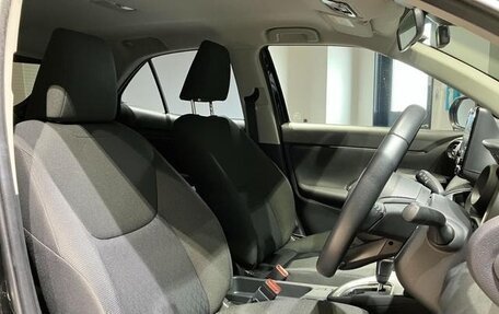 Toyota Yaris Cross, 2022 год, 1 520 121 рублей, 14 фотография