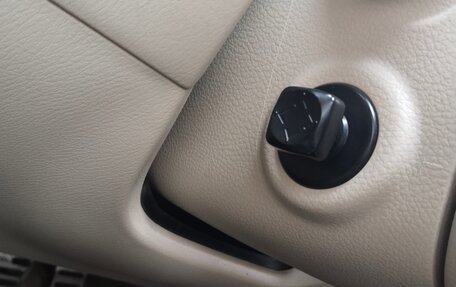 Nissan Patrol, 2011 год, 2 000 000 рублей, 4 фотография