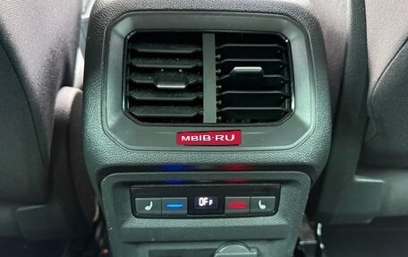 Volkswagen Tiguan II, 2019 год, 2 230 000 рублей, 15 фотография