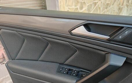 Volkswagen Tiguan II, 2020 год, 2 850 000 рублей, 10 фотография