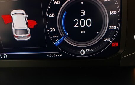 Volkswagen Tiguan II, 2020 год, 2 850 000 рублей, 13 фотография