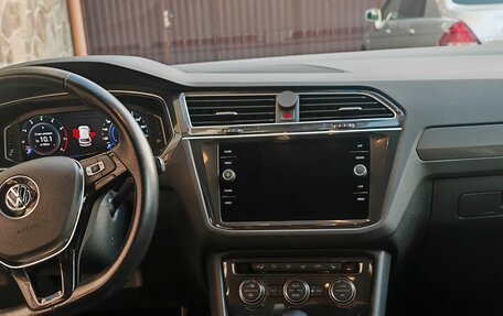 Volkswagen Tiguan II, 2020 год, 2 850 000 рублей, 8 фотография