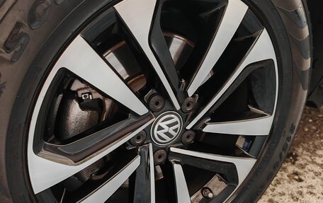 Volkswagen Tiguan II, 2020 год, 2 850 000 рублей, 15 фотография