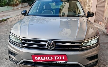 Volkswagen Tiguan II, 2020 год, 2 850 000 рублей, 16 фотография
