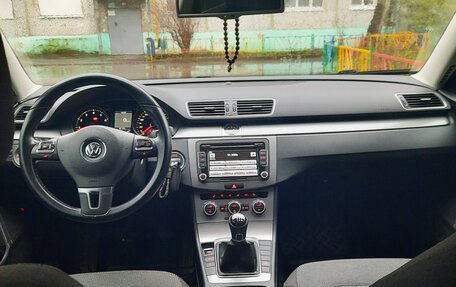 Volkswagen Passat B7, 2012 год, 1 260 000 рублей, 10 фотография