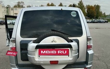 Mitsubishi Pajero IV, 2011 год, 1 550 000 рублей, 5 фотография