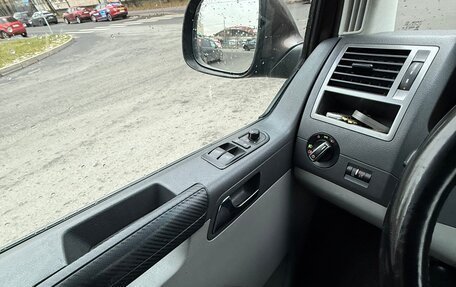 Volkswagen Caravelle T5, 2013 год, 2 100 000 рублей, 15 фотография