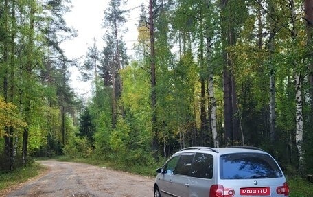 Volkswagen Sharan I рестайлинг, 2004 год, 700 000 рублей, 1 фотография