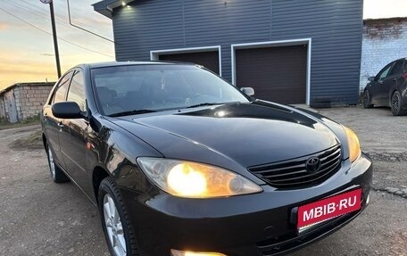 Toyota Camry V40, 2004 год, 750 000 рублей, 1 фотография