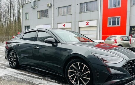 Hyundai Sonata VIII, 2021 год, 2 700 000 рублей, 2 фотография