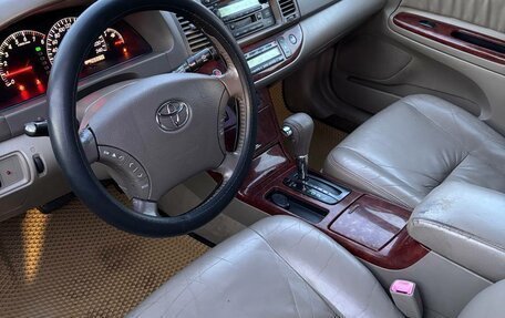 Toyota Camry V40, 2004 год, 750 000 рублей, 10 фотография