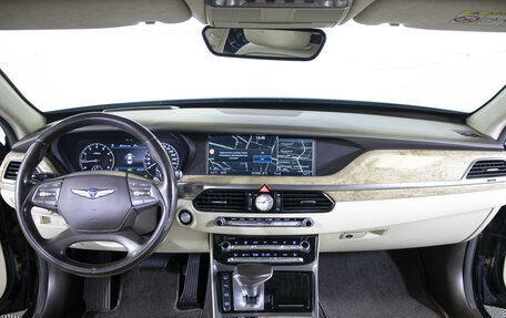 Genesis G90 I рестайлинг, 2017 год, 1 795 000 рублей, 14 фотография