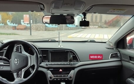 Hyundai Elantra VI рестайлинг, 2016 год, 1 450 000 рублей, 8 фотография