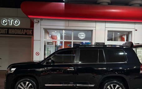 Toyota Land Cruiser 200, 2018 год, 6 300 000 рублей, 4 фотография