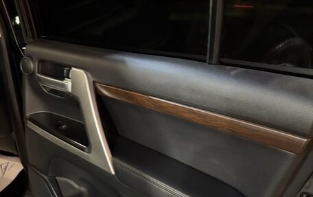 Toyota Land Cruiser 200, 2018 год, 6 300 000 рублей, 9 фотография