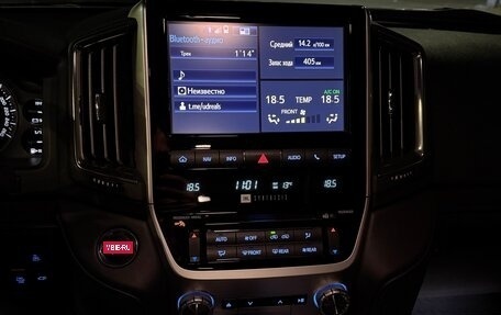 Toyota Land Cruiser 200, 2018 год, 6 300 000 рублей, 17 фотография