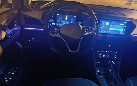 Volkswagen Taos, 2021 год, 2 250 000 рублей, 8 фотография