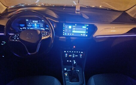 Volkswagen Taos, 2021 год, 2 250 000 рублей, 9 фотография