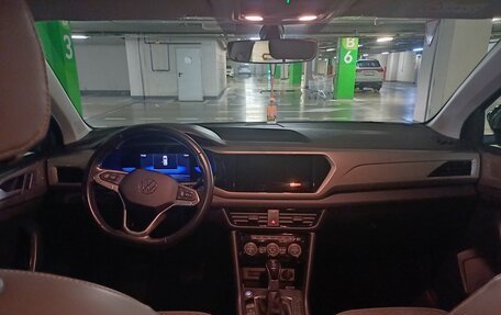 Volkswagen Taos, 2021 год, 2 250 000 рублей, 14 фотография