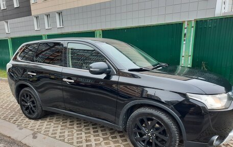 Mitsubishi Outlander III рестайлинг 3, 2014 год, 1 550 000 рублей, 31 фотография