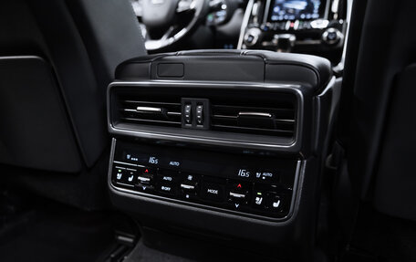 Lexus LX, 2022 год, 14 700 000 рублей, 22 фотография