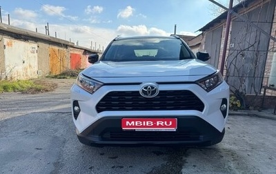 Toyota RAV4, 2021 год, 3 200 000 рублей, 1 фотография
