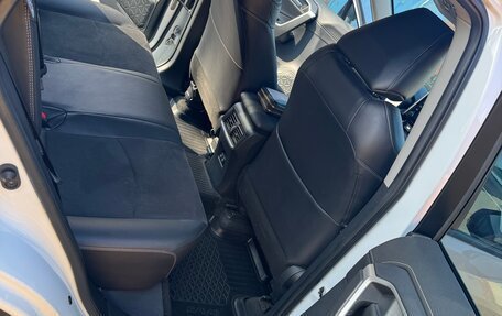 Toyota RAV4, 2021 год, 3 200 000 рублей, 14 фотография