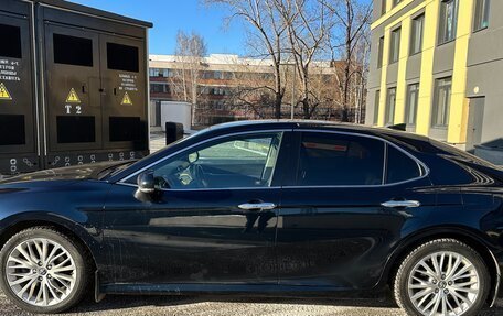 Toyota Camry, 2019 год, 2 850 000 рублей, 4 фотография