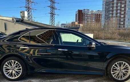 Toyota Camry, 2019 год, 2 850 000 рублей, 3 фотография