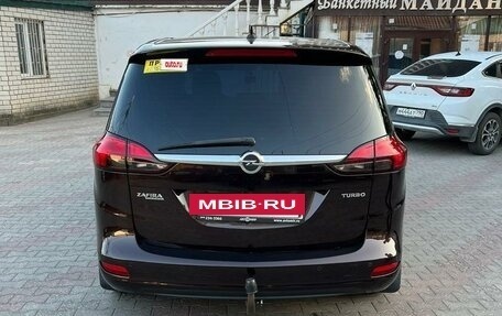 Opel Zafira C рестайлинг, 2012 год, 1 000 000 рублей, 2 фотография