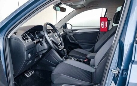 Volkswagen Tiguan II, 2018 год, 2 699 000 рублей, 3 фотография