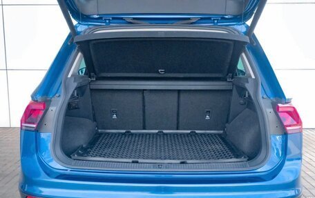 Volkswagen Tiguan II, 2018 год, 2 699 000 рублей, 8 фотография