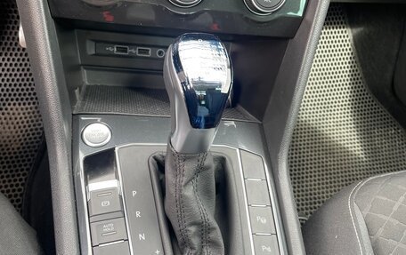 Volkswagen Tiguan II, 2018 год, 2 699 000 рублей, 14 фотография