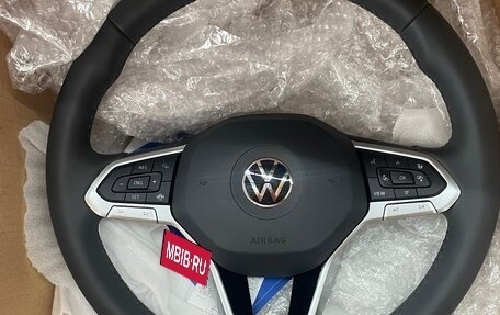 Volkswagen Tiguan II, 2018 год, 2 699 000 рублей, 15 фотография