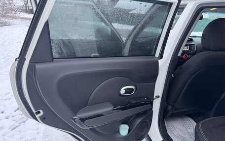 KIA Soul II рестайлинг, 2015 год, 1 250 000 рублей, 10 фотография