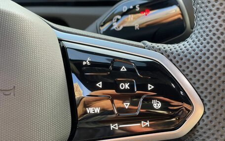 Volkswagen Tiguan, 2025 год, 4 825 000 рублей, 15 фотография