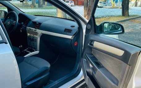 Opel Astra H, 2009 год, 750 000 рублей, 14 фотография