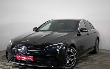 Mercedes-Benz E-Класс, 2020 год, 3 999 000 рублей, 1 фотография