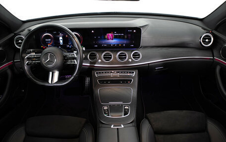 Mercedes-Benz E-Класс, 2020 год, 3 999 000 рублей, 9 фотография