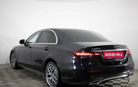 Mercedes-Benz E-Класс, 2020 год, 3 999 000 рублей, 7 фотография