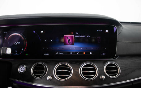 Mercedes-Benz E-Класс, 2020 год, 3 999 000 рублей, 13 фотография