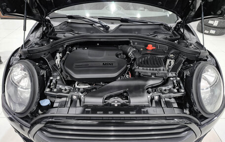 MINI Clubman, 2018 год, 1 850 000 рублей, 11 фотография