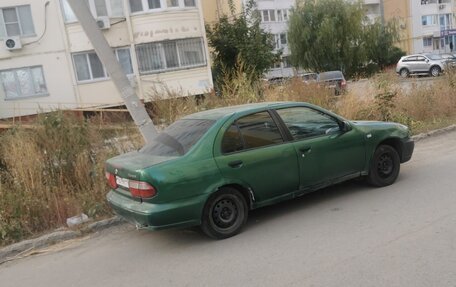 Nissan Almera, 1998 год, 70 000 рублей, 2 фотография