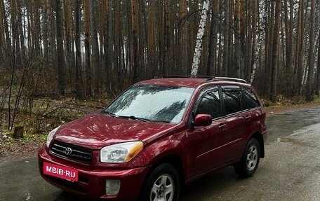 Toyota RAV4, 2002 год, 650 000 рублей, 3 фотография