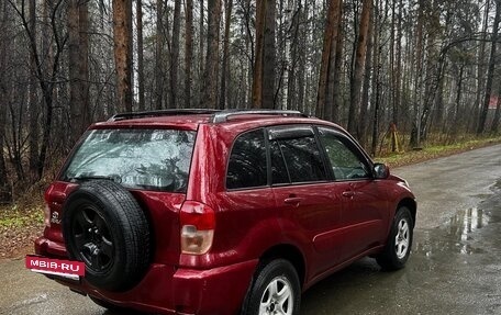 Toyota RAV4, 2002 год, 650 000 рублей, 4 фотография