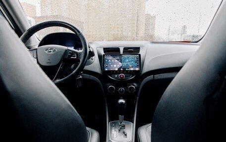 Hyundai Solaris II рестайлинг, 2014 год, 940 000 рублей, 8 фотография