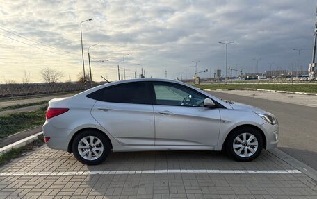 Hyundai Solaris II рестайлинг, 2016 год, 1 200 000 рублей, 4 фотография